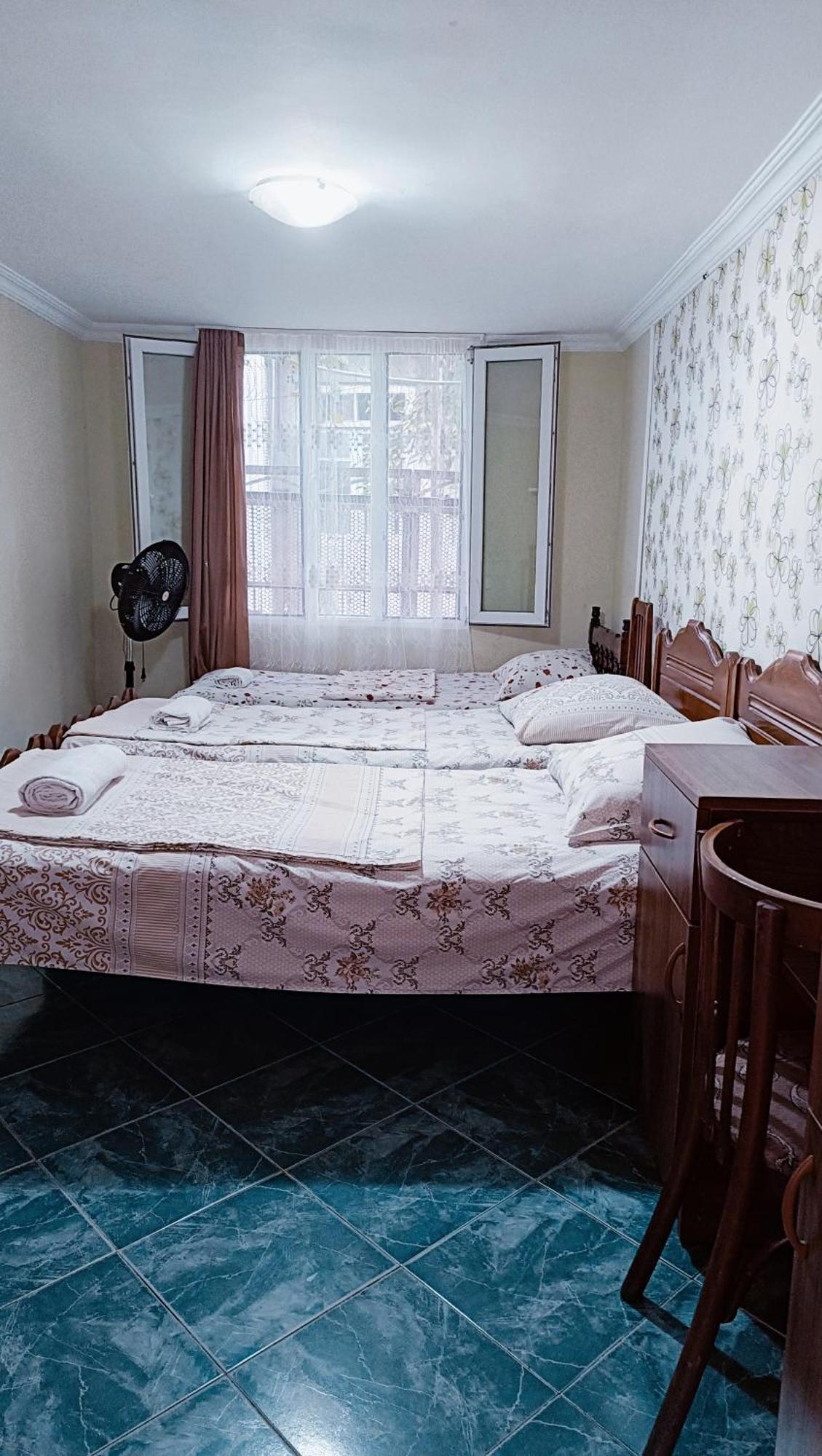 Guesthouse Mery Kobuleti Exterior photo